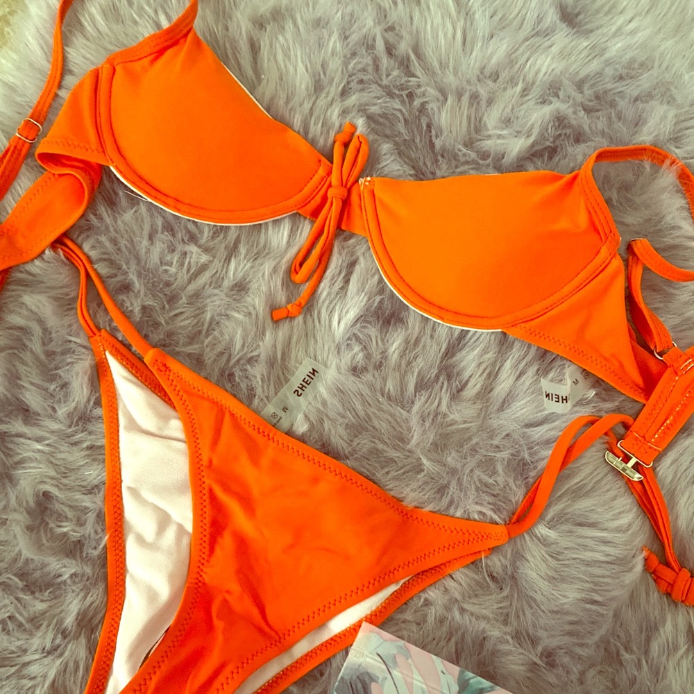 Underwire tie side bikini
